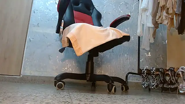 Samantabrown  online show from January 7, 2026, 11:34 am