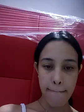 The-quee22 online show from March 19, 2025, 11:03 pm