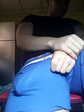 AlexisSpears  online show from April 7, 2026, 7:58 pm