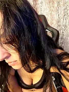 loryyy sexyyy online show from November 19, 2025, 10:21 pm