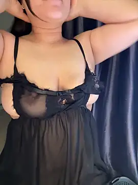 --Lyly-- online show from March 26, 2026, 9:42 pm