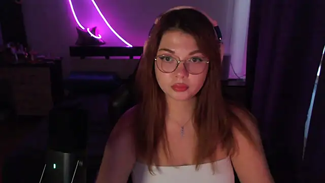 helengilmor online show from October 14, 2025, 1:45 pm