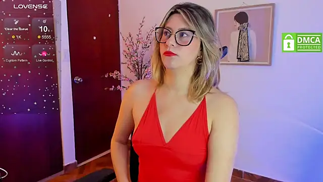 Snapshot of Chanelll_Taylorr_ chatting on March 7, 2025, 3:18 pm Chanelll Taylorr online show from March 7, 2025, 3:18 pm