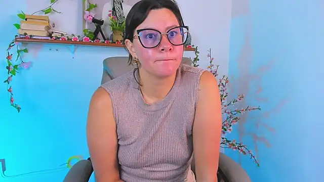 Chanelll Taylorr  online show from February 26, 2026, 1:10 pm