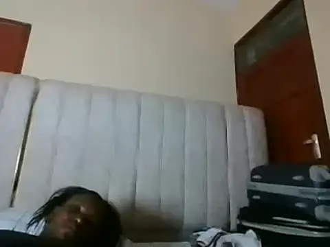 awino001 online show from January 9, 2025, 1:18 am