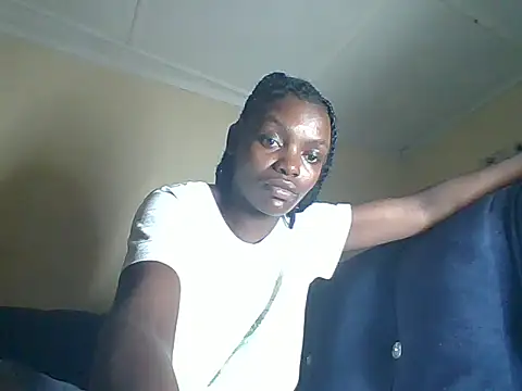 Snapshot of awino001 chatting on February 7, 2026, 9:40 pm awino001 online show from February 7, 2026, 9:40 pm