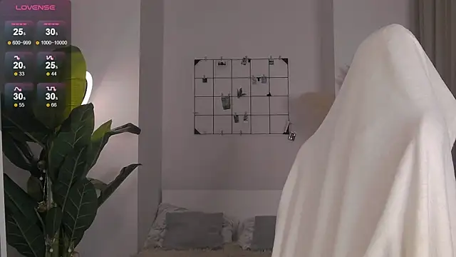 1Mercedes online show from December 10, 2024, 3:01 pm