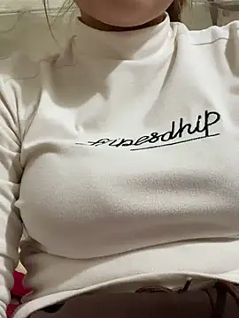 Milk Mom99 online show from March 21, 2025, 11:01 am