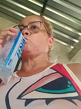 natally ross21 online show from January 8, 2025, 3:28 pm