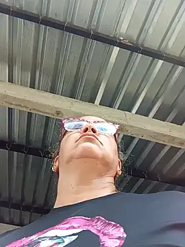 natally ross21 online show from February 4, 2025, 12:22 pm