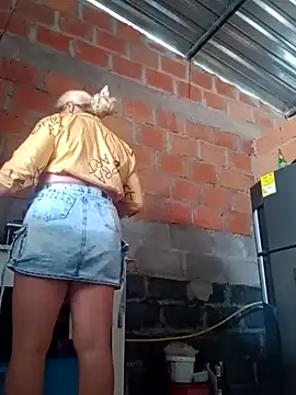 natally ross21 online show from February 11, 2025, 4:24 pm