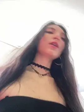 Snapshot of loly-yandere chatting on December 17, 2024, 8:21 pm loly-yandere online show from December 17, 2024, 8:21 pm