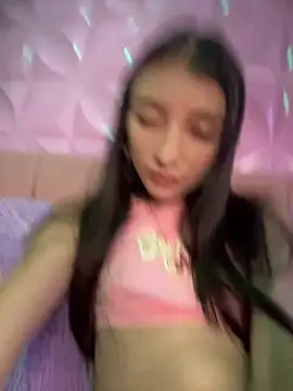 Snapshot of loly-yandere chatting on December 31, 2024, 6:13 pm loly-yandere online show from December 31, 2024, 6:13 pm