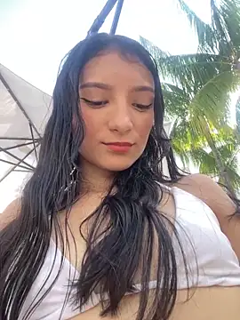 Snapshot of loly-yandere chatting on January 17, 2025, 8:11 pm loly-yandere online show from January 17, 2025, 8:11 pm