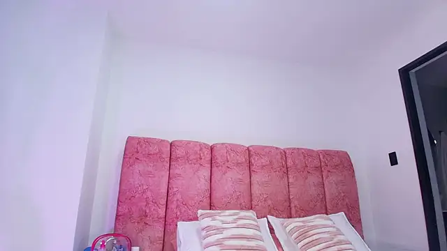 kendal rossi online show from November 26, 2025, 12:06 pm