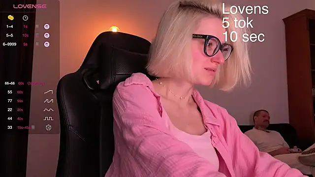Sexy Sweets online show from October 3, 2025, 6:16 pm