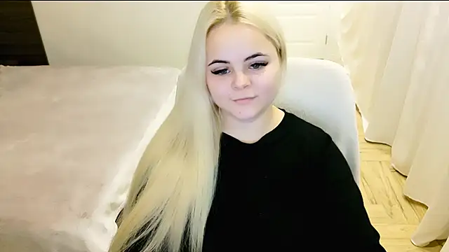 lovely-eyes online show from January 27, 2025, 4:09 am