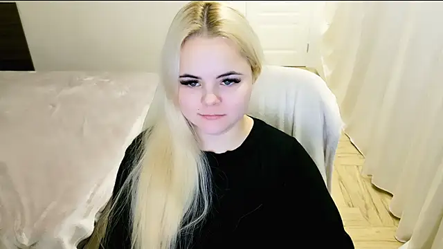 lovely-eyes online show from February 9, 2025, 1:55 am