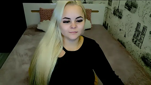 lovely-eyes online show from September 10, 2025, 3:01 pm