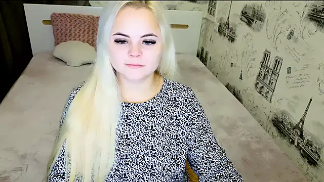 lovely-eyes online show from November 5, 2025, 6:52 pm