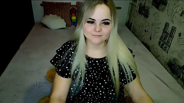 Snapshot of lovely-eyes chatting on May 6, 2026, 8:03 pm lovely-eyes online show from May 6, 2026, 8:03 pm
