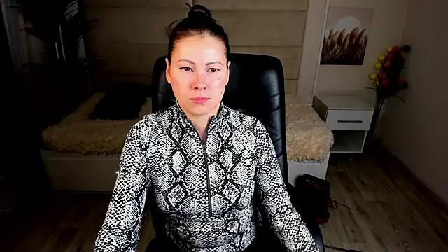 Dana  dom online show from February 28, 2025, 1:26 am