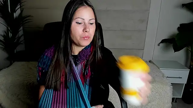 Dana  dom online show from October 9, 2025, 12:52 am