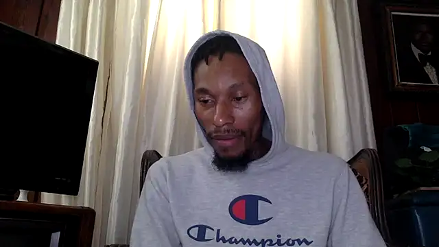 Snapshot of KingDerRico chatting on November 9, 2025, 4:27 pm KingDerRico online show from November 9, 2025, 4:27 pm