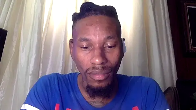 Snapshot of KingDerRico chatting on November 26, 2025, 2:51 pm KingDerRico online show from November 26, 2025, 2:51 pm