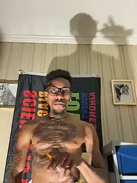 KingDerRico online show from May 14, 2026, 12:06 am