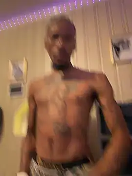 KingDerRico online show from June 25, 2026, 8:13 pm