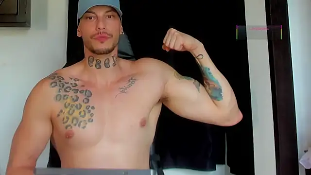 Snapshot of RickG_Oficial chatting on March 28, 2026, 8:41 pm RickG Oficial online show from March 28, 2026, 8:41 pm