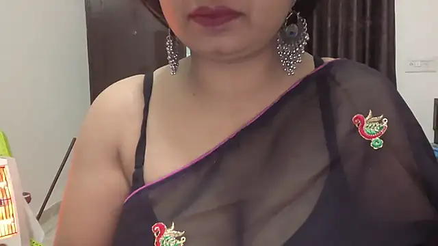 Gulaboo bhabi online show from February 4, 2025, 11:49 pm