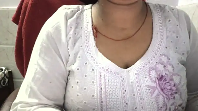 Gulaboo bhabi online show from April 18, 2026, 7:07 pm