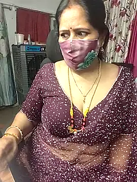 Snapshot of Rani_Darling_99 chatting on July 7, 2026, 7:40 pm Rani Darling 99 online show from July 7, 2026, 7:40 pm