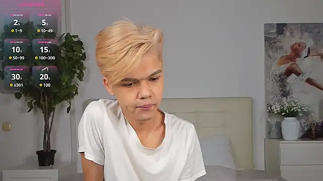 Felix Rey online show from February 7, 2025, 3:52 pm