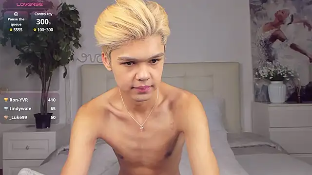 Felix Rey online show from February 23, 2025, 11:04 pm