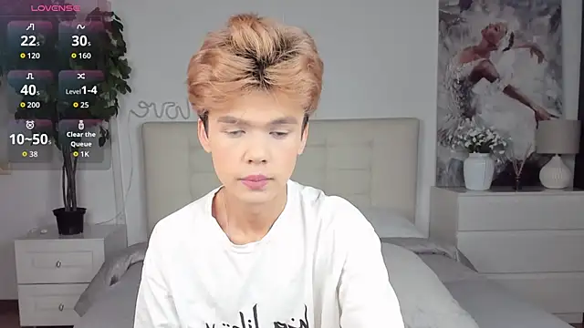 Felix Rey online show from October 9, 2025, 7:34 pm