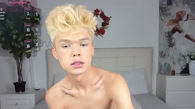 Felix Rey online show from November 28, 2025, 6:21 pm