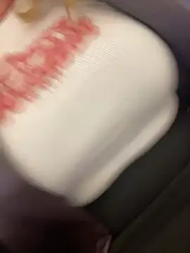 Snapshot of Sweet___Emily chatting on November 25, 2025, 1:22 pm Sweet Emily online show from November 25, 2025, 1:22 pm