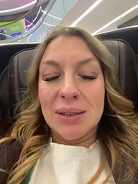 Snapshot of Sweet___Emily chatting on January 11, 2026, 1:27 pm Sweet Emily online show from January 11, 2026, 1:27 pm