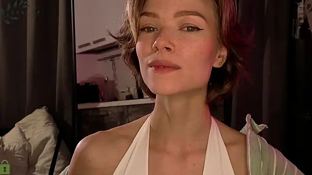 Eva Natsumi online show from September 22, 2025, 4:53 pm