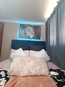 Queen-Chocolate online show from February 1, 2026, 8:57 am