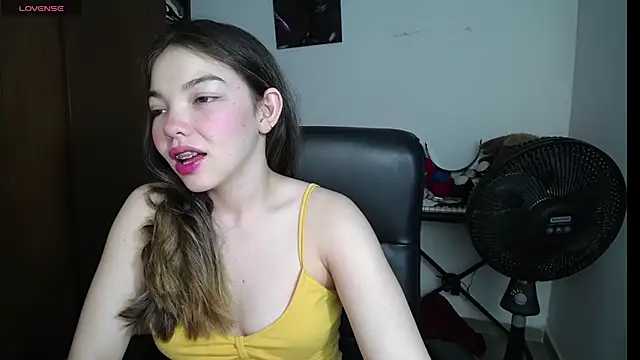 venelope1 online show from February 21, 2025, 2:17 am