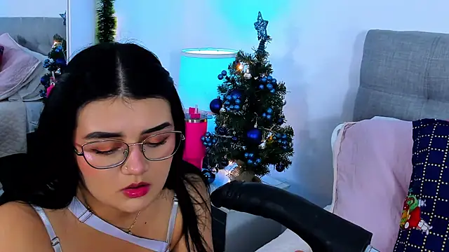 Samantha  Vega online show from December 22, 2025, 8:06 pm