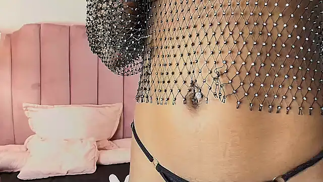 FiorelaLenin online show from February 13, 2025, 4:07 pm