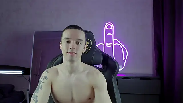 MasonWarholl online show from January 10, 2025, 4:33 am