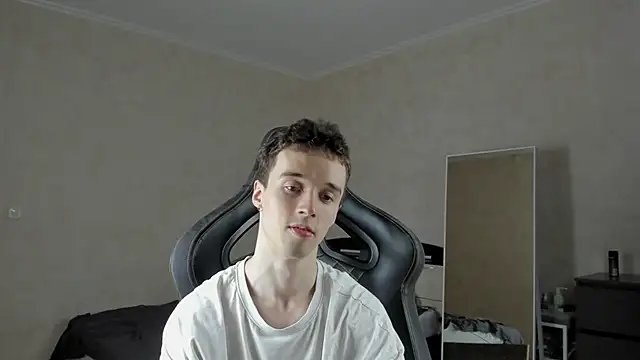 MasonWarholl online show from March 21, 2025, 7:22 am