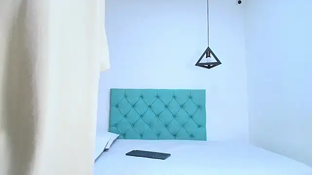 Tinny and Candy online show from February 16, 2025, 1:16 pm