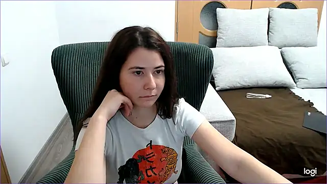 VioletaFlower7 online show from November 12, 2025, 8:59 am